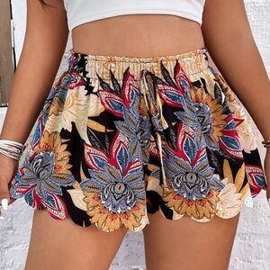 Lightweight printed shorts